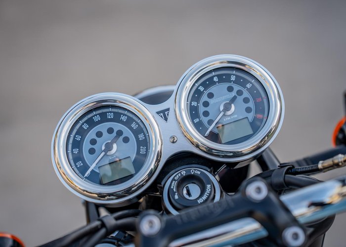 2023 Triumph Bonneville T100 (900cc) Bonneville Blue