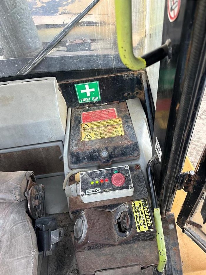 2004 Caterpillar 908