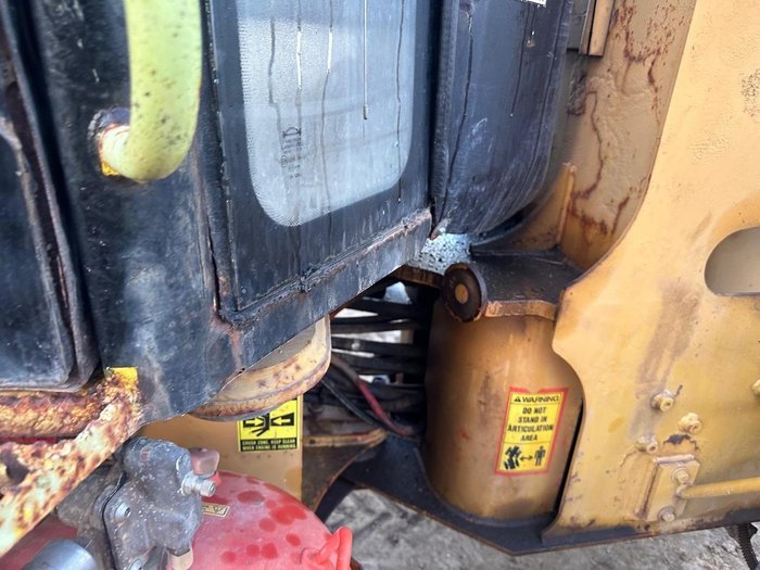 2004 Caterpillar 908