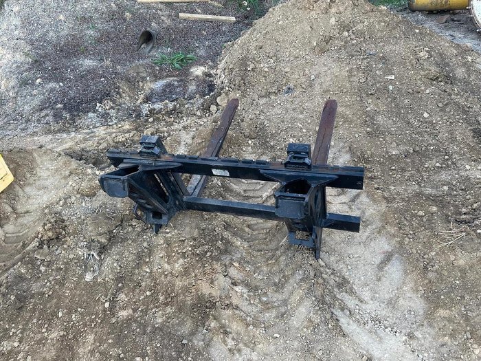 2004 Caterpillar 908