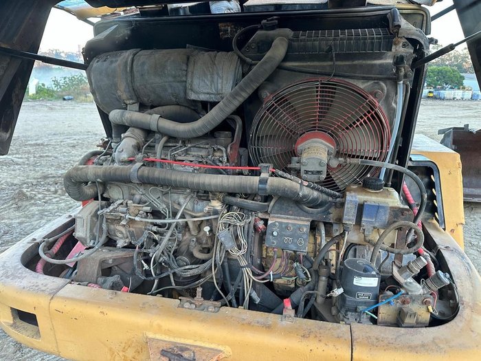 2004 Caterpillar 908