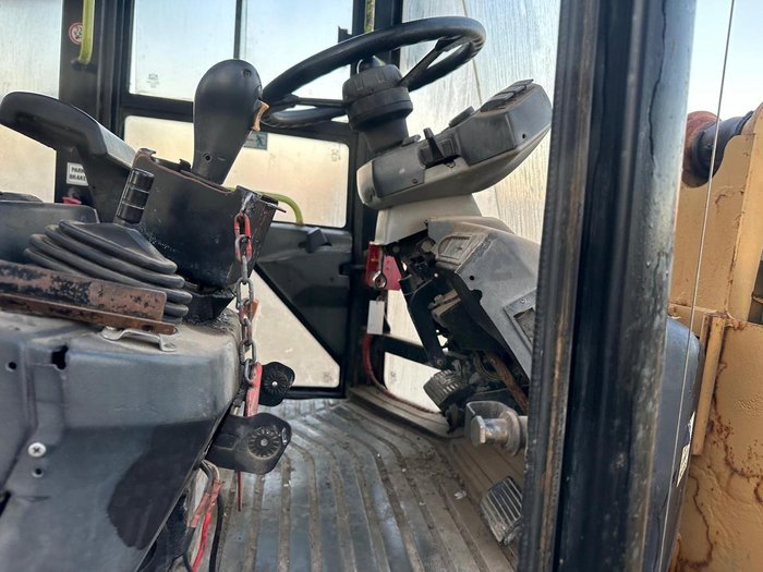 2004 Caterpillar 908