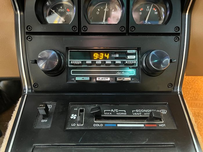 1981 Chevrolet Corvette C3 Yellow