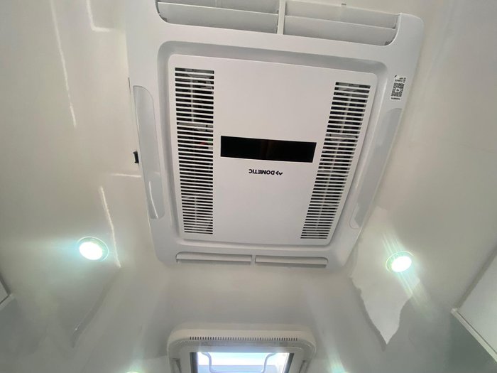 2025 Urban Caravans X-Terrian Club Lounge