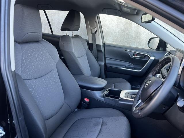 2024 Toyota RAV4 GXL
