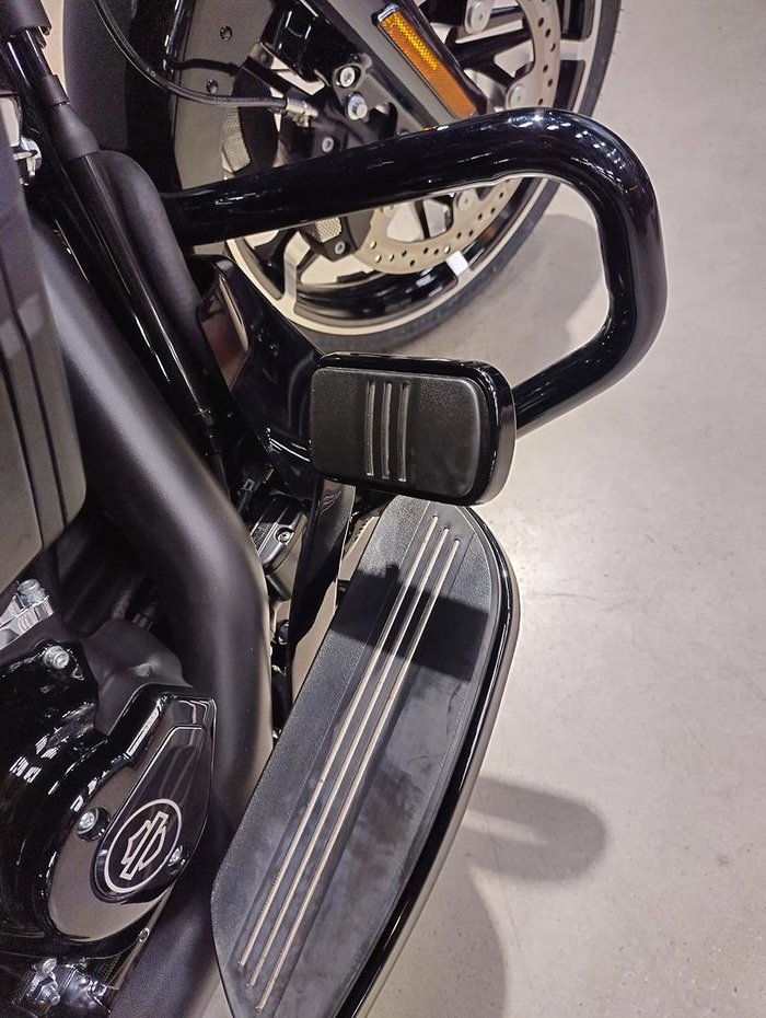 2025 Harley-Davidson Street Glide 117 (FLHX) Touring Black