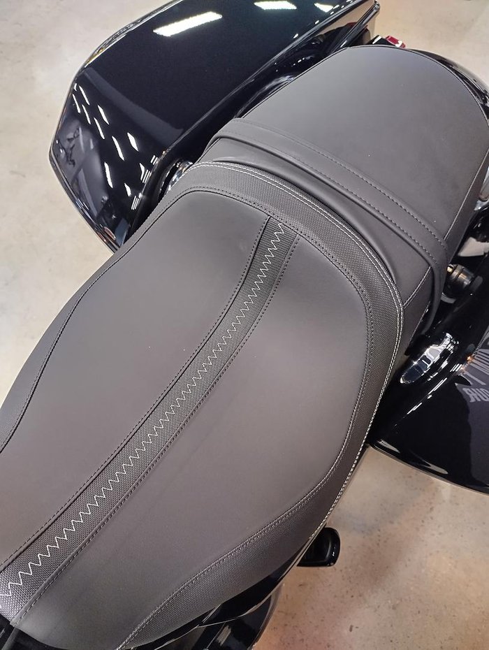 2025 Harley-Davidson Street Glide 117 (FLHX) Touring Black