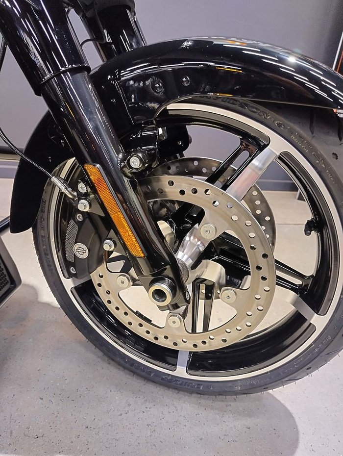 2025 Harley-Davidson Street Glide 117 (FLHX) Touring Black