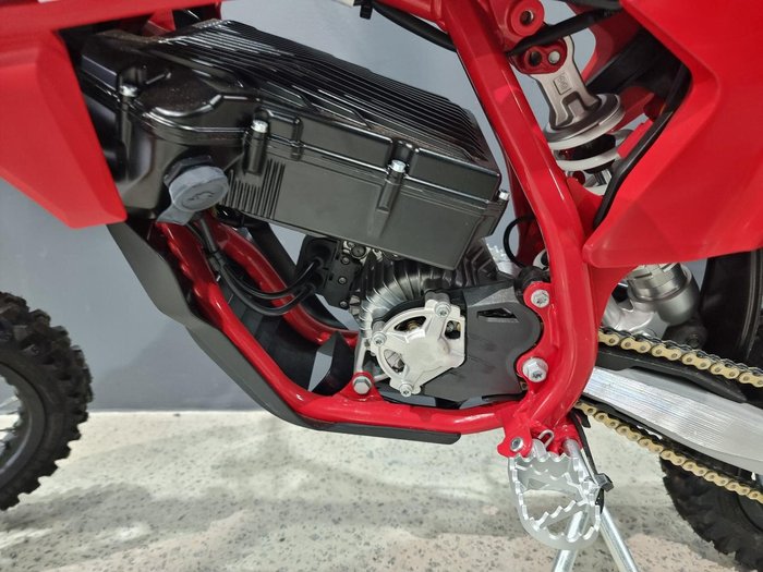 2024 Gas Gas MC-E 5 MC Red