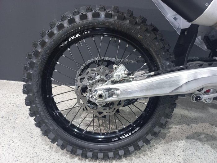 2024 KTM 350 SX-F SX-F Orange