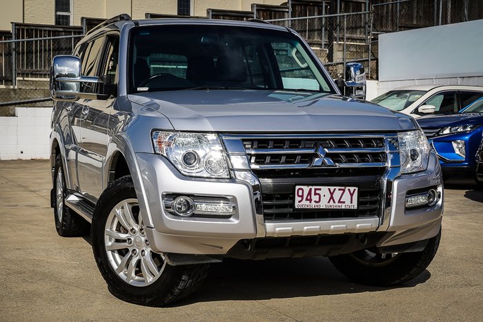 2017 MITSUBISHI PAJERO GLX LWB (4x4)