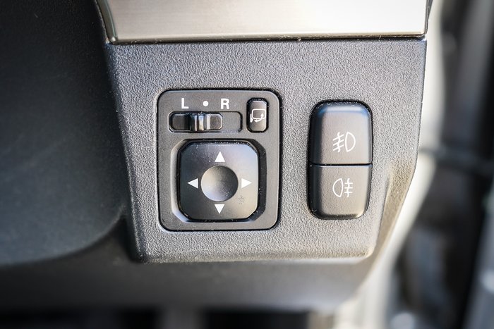 2017 MITSUBISHI PAJERO GLX LWB (4x4)