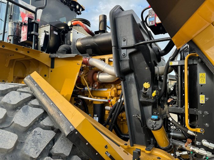 2024 Caterpillar 982-Sz