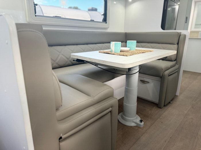 2023 Crusader Excalibur Serenity 21'11Ft Couples Van - Immediate Delivery