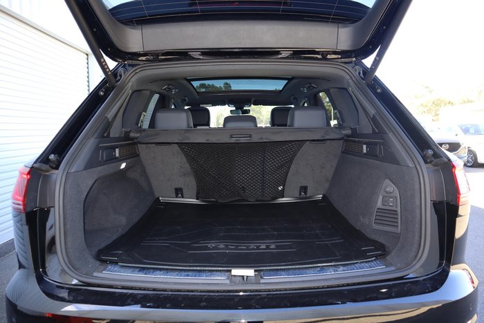 2024 Volkswagen Touareg 210TDI R-Line