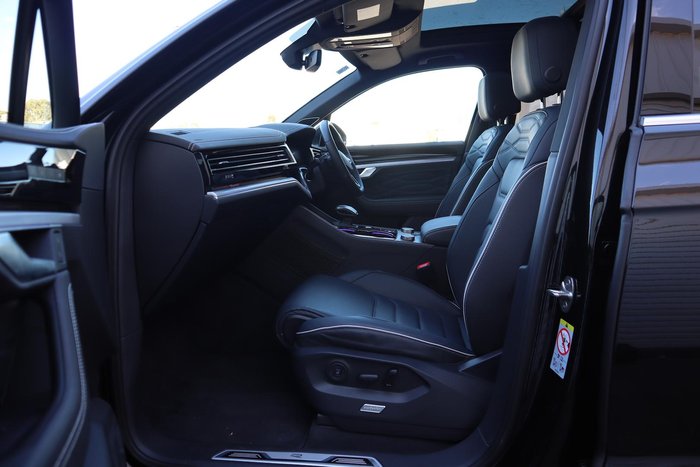 2024 Volkswagen Touareg 210TDI R-Line
