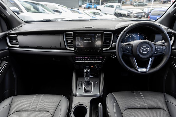 2025 Mazda BT-50 GT
