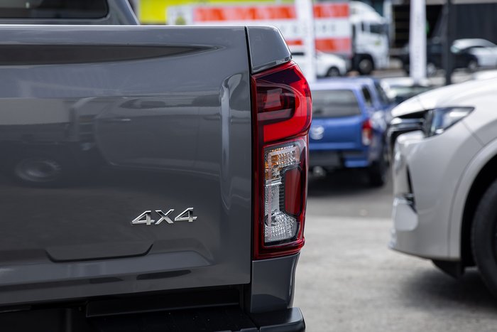 2025 Mazda BT-50 GT