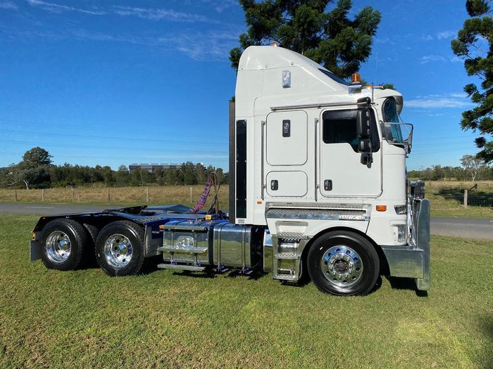 2018 Kenworth K200 White