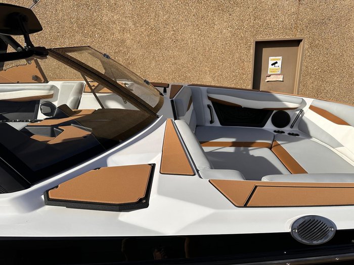 2024 Axis By Malibu A225