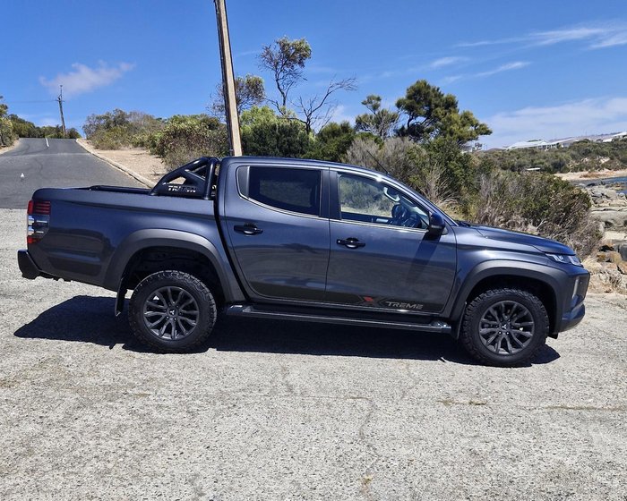 2023 Mitsubishi Triton Xtreme