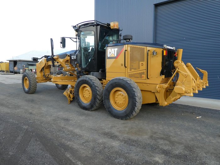 2011 Caterpillar 12M