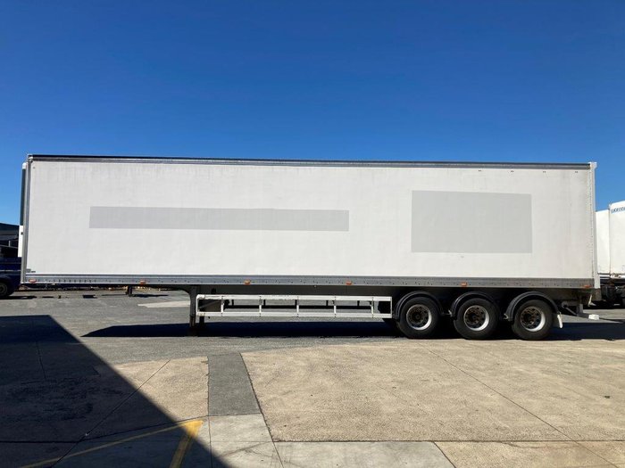 2012 Maxitrans Freezer Van White