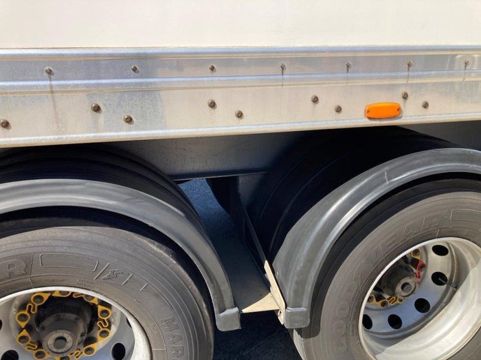 2012 Maxitrans Freezer Van White