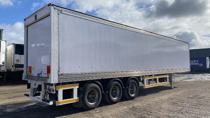 2008 Vawdrey 22P Freezer Van White