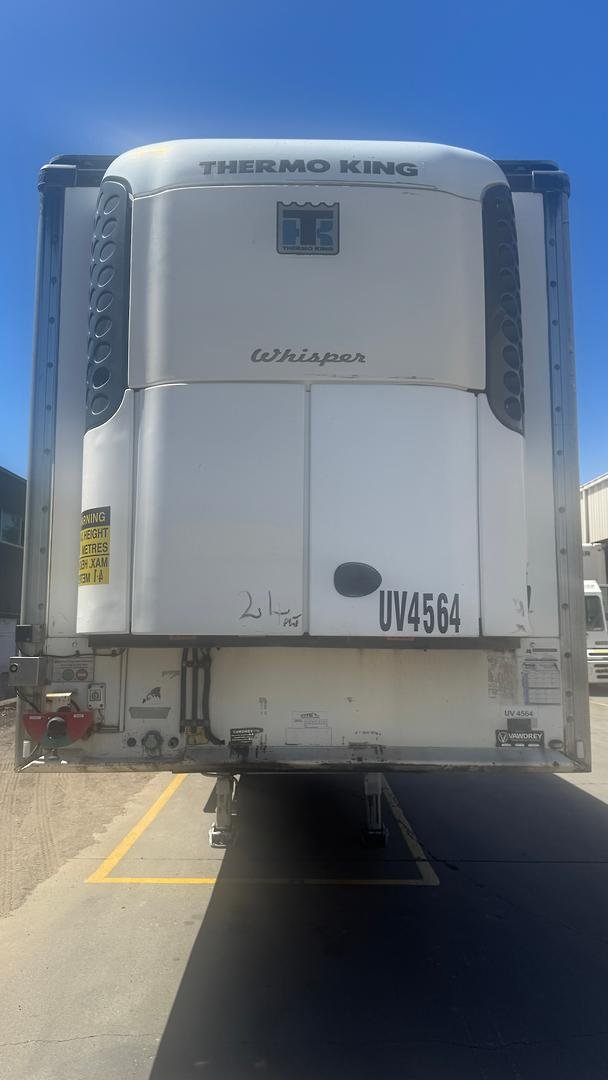 2008 Vawdrey 24P Freezer Van White