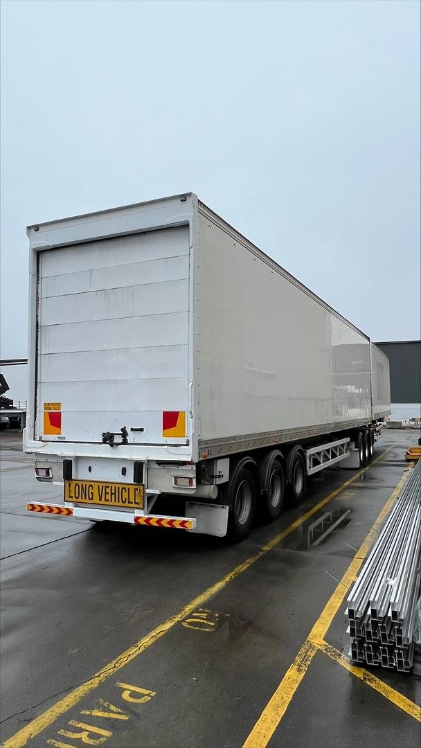 2011 Maxi Trans 34P Freezer B Double White