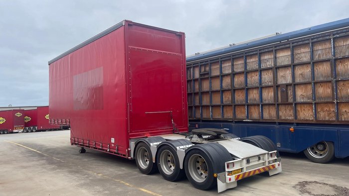 2015 Vawdrey 14P Double Drop A Mezz Curtain Sider Red