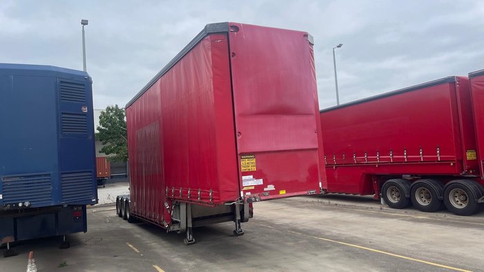 2015 Vawdrey 14P Double Drop A Mezz Curtain Sider Red
