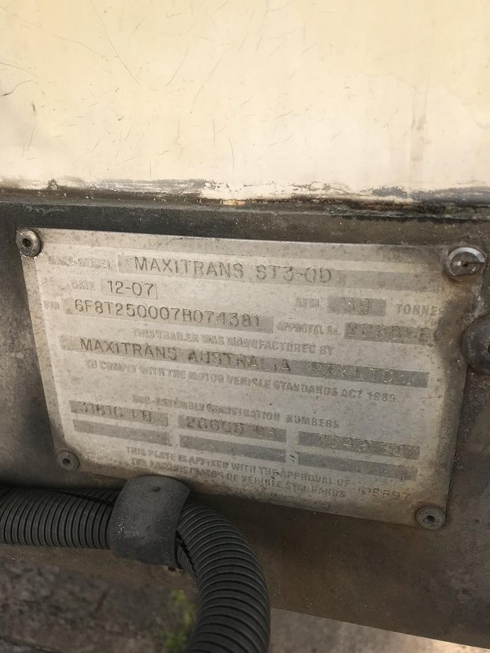 2007 Maxitrans 24P Chiller Van White