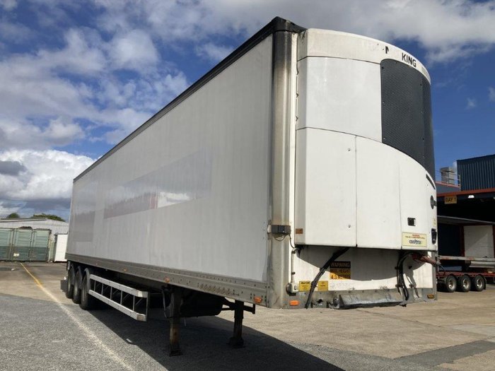 2011 Maxi Trans 34P Freezer B Double White