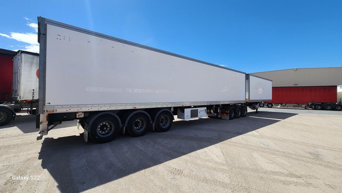 2013 Maxi Trans 34P Freezer B Double White