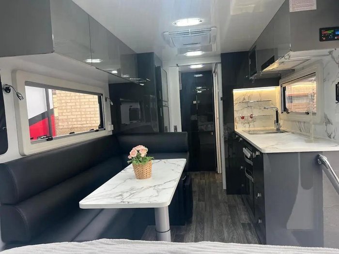 2025 Millard 2024 Millard Mflow 22' Cd Triple Bunks