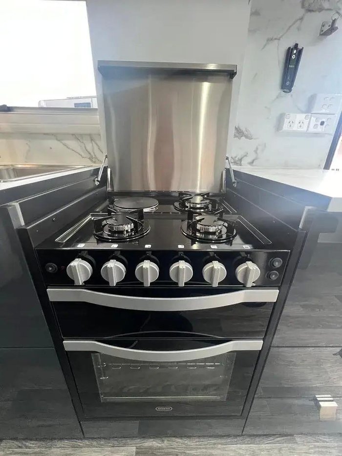 2025 Millard 2024 Millard Mflow 22' Cd Triple Bunks