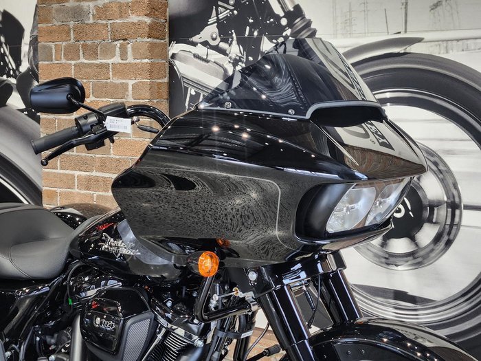 2024 Harley-Davidson Road Glide 3 (FLTRT) Trike Black