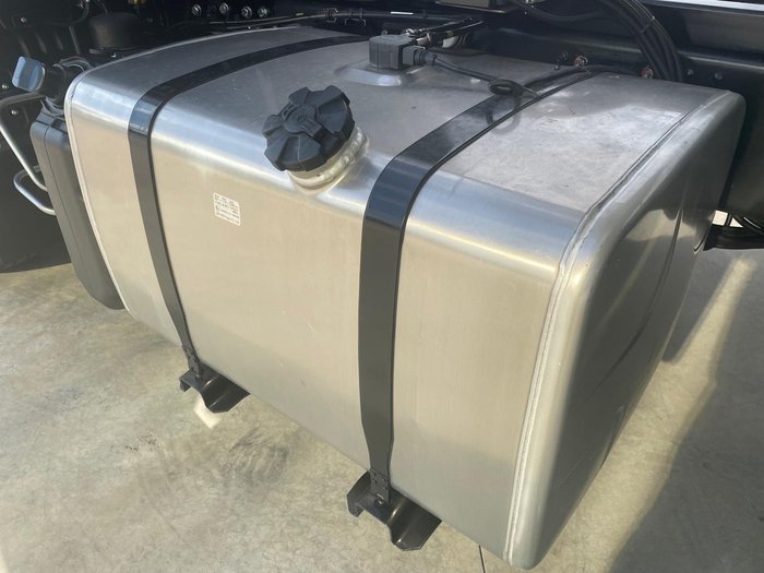 2024 Fuso Shogun FV70 460 White