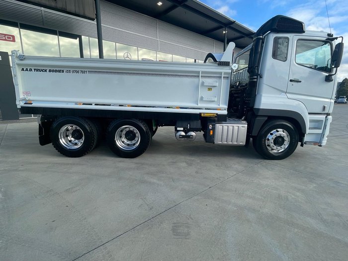 2024 Fuso Shogun FV70 460 White