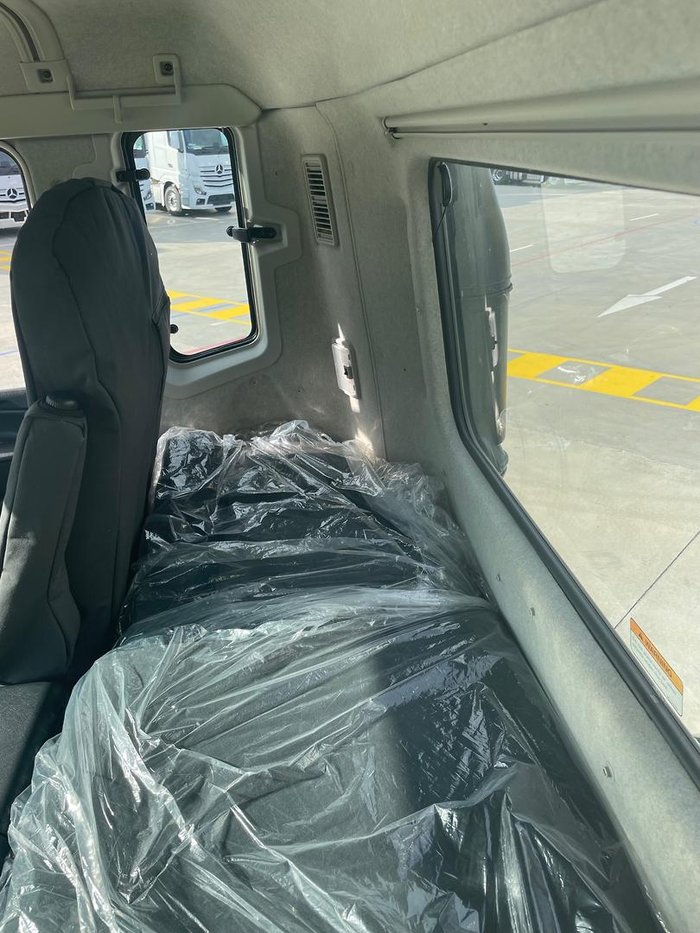 2024 Fuso Shogun FV70 460 White