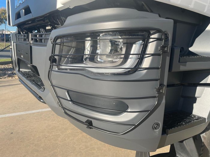 2026 MAN Tgm 18.320 4X4 Manual Spreader Spec Cab Chassis White