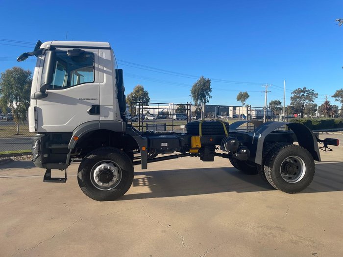 2025 MAN Tgm 18.320 4X4 Manual Spreader Spec In Stock Now! White