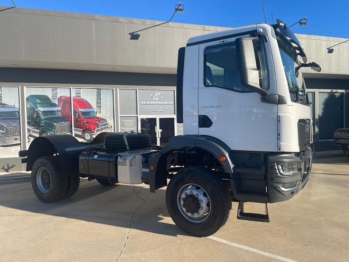 2025 MAN Tgm 18.320 4X4 Manual Spreader Spec In Stock Now! White