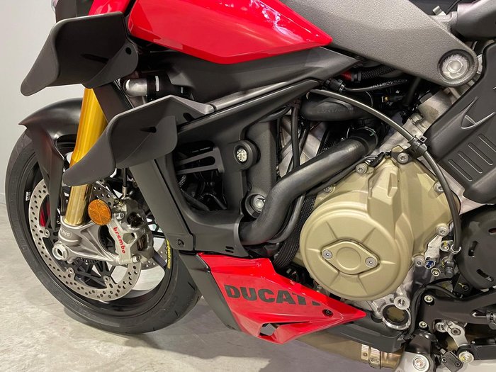 2024 Ducati Streetfighter V4 S Streetfighter Red