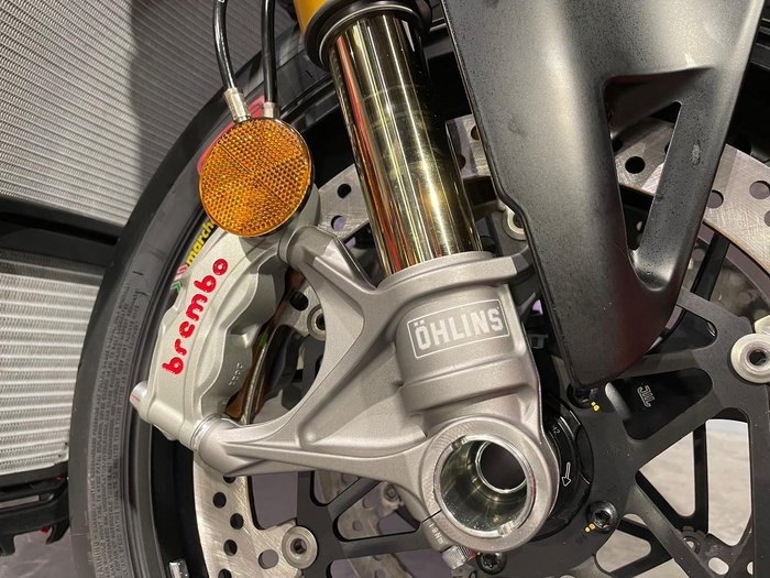 2024 Ducati Streetfighter V4 S Streetfighter Red