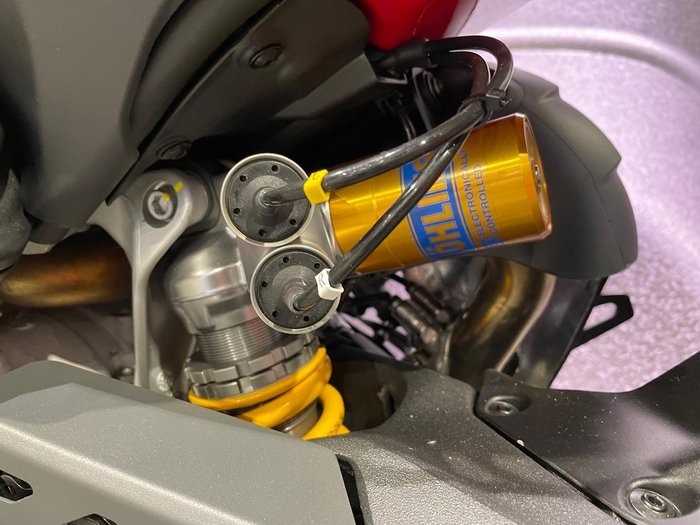2024 Ducati Streetfighter V4 S Streetfighter Red