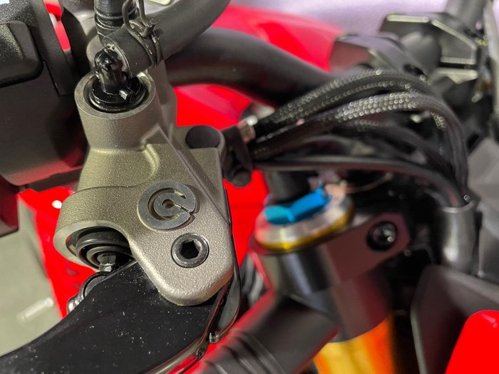 2024 Ducati Streetfighter V4 S Streetfighter Red