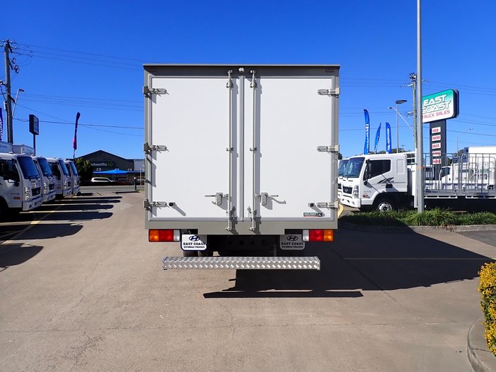 2023 HYUNDAI EX10 LWB WHITE